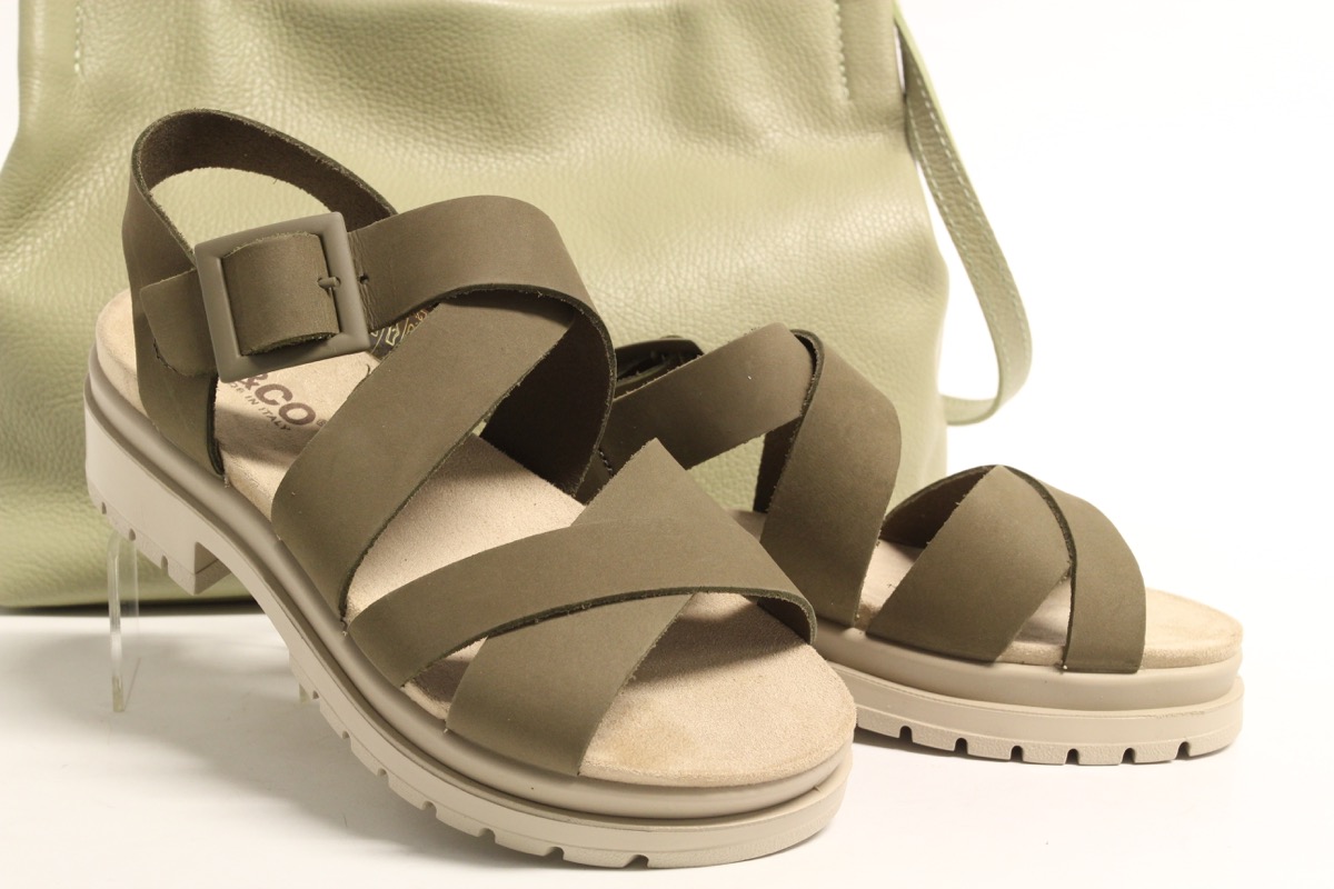 Stacks Image p8299_n2609