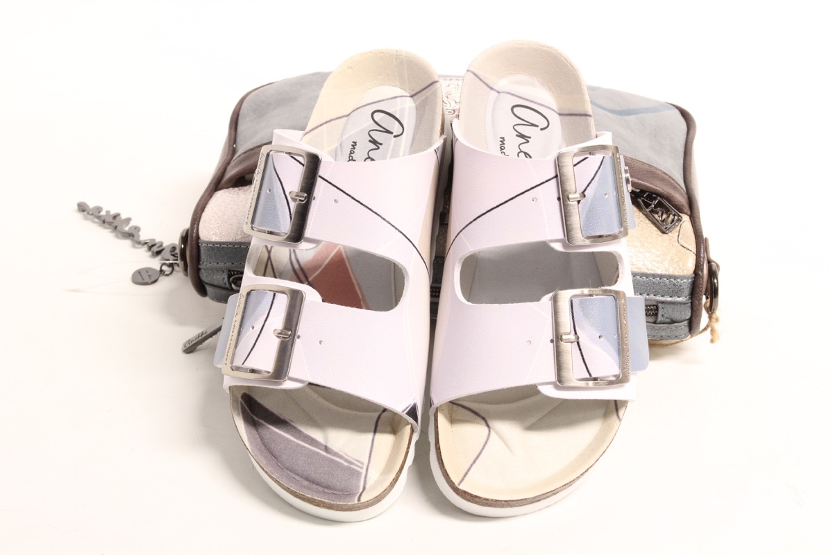 Stacks Image p8299_n2394