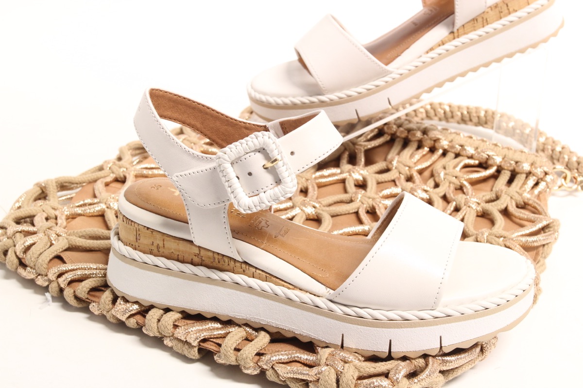 Stacks Image p8299_n2951