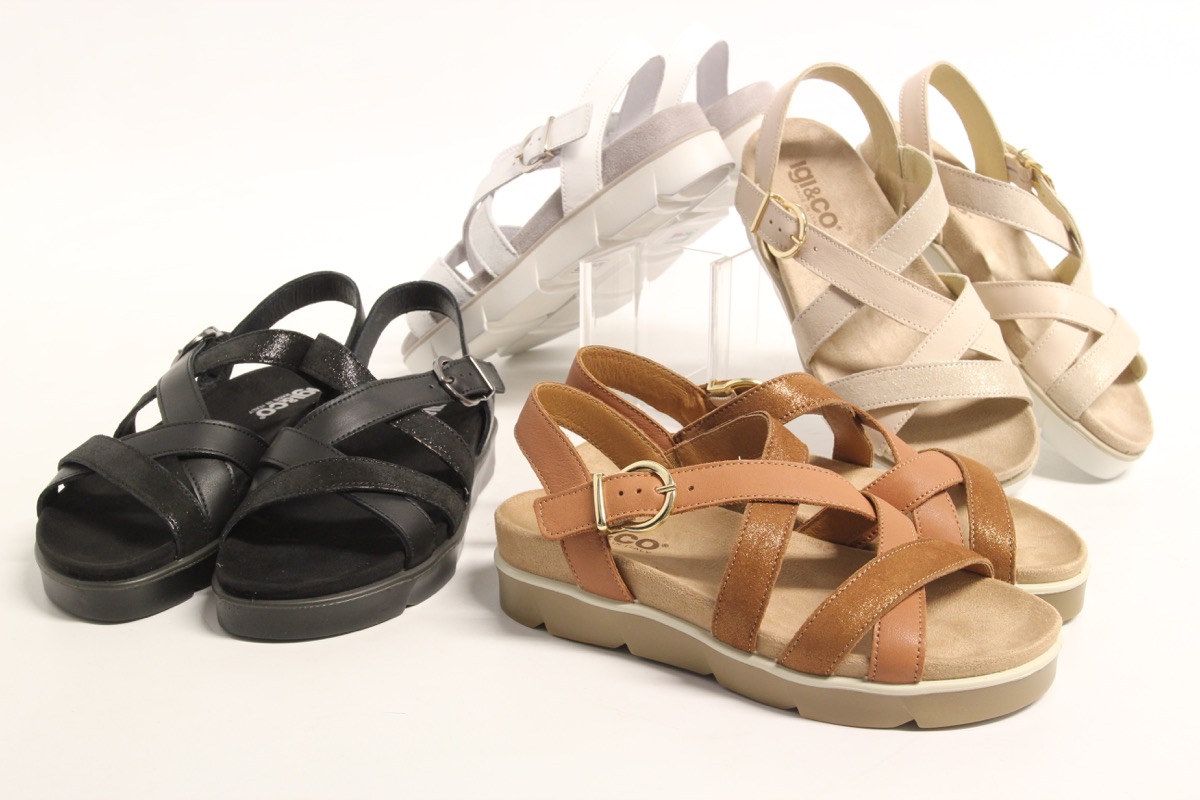 Stacks Image p8299_n2495