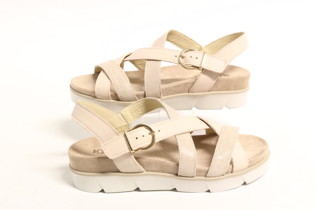 Stacks Image p8299_n2505