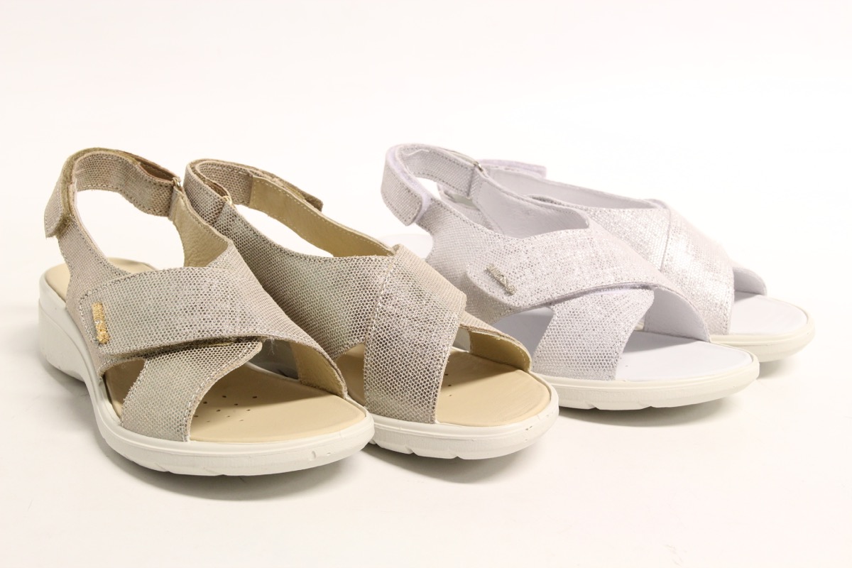 Stacks Image p8299_n2625