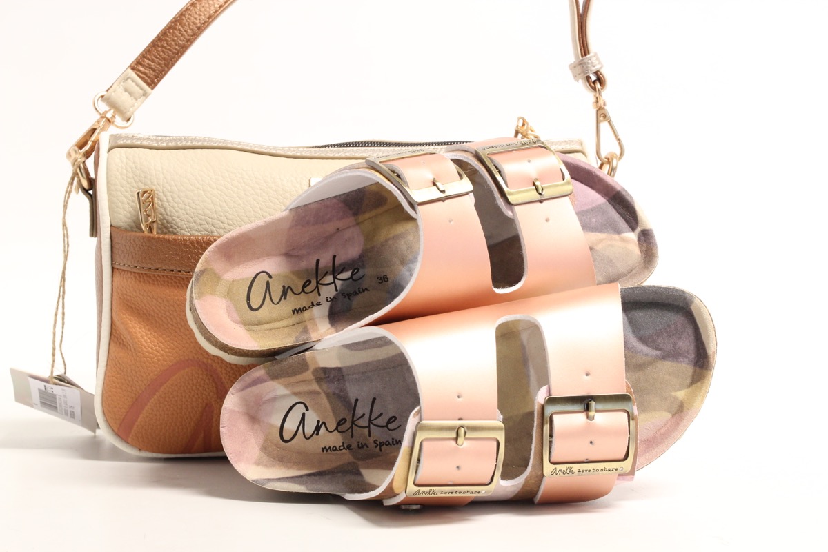 Stacks Image p8299_n2388