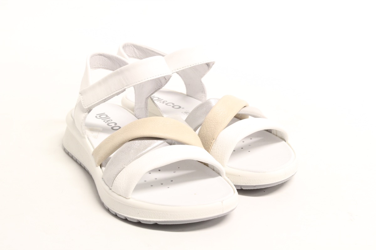 Stacks Image p8299_n2690