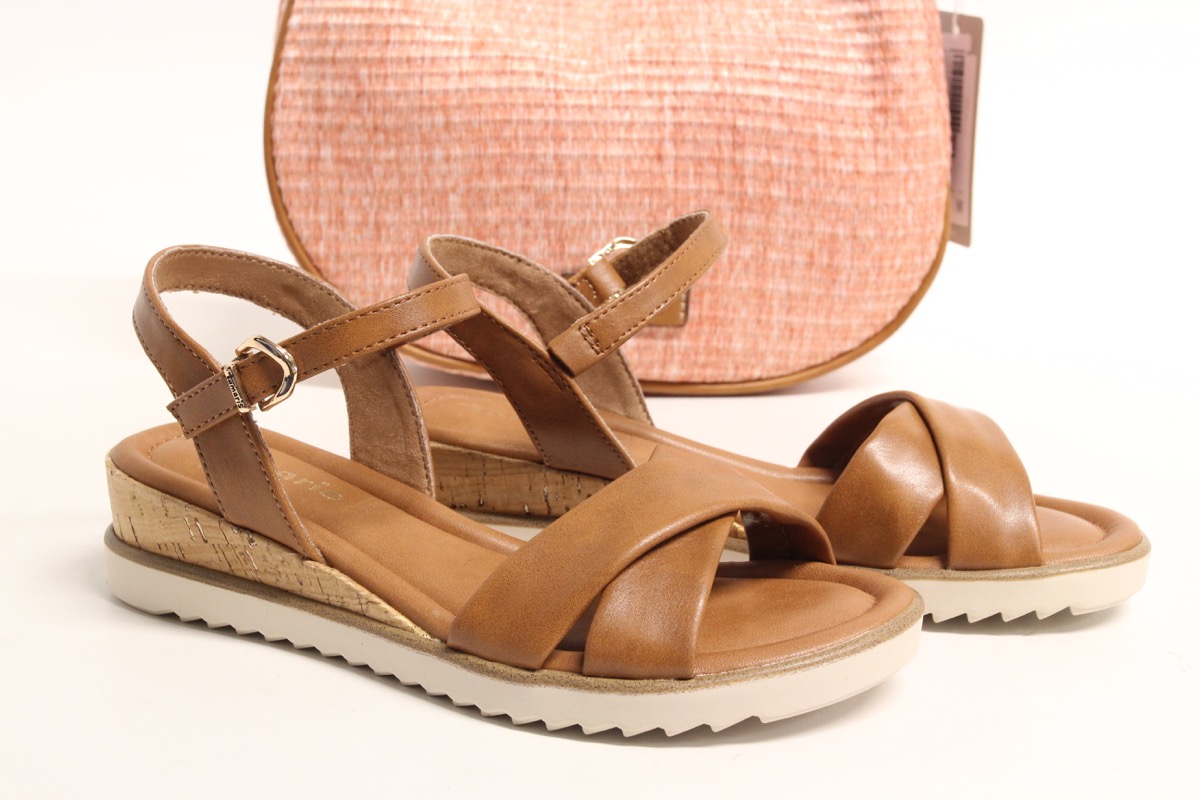 Stacks Image p8299_n2926