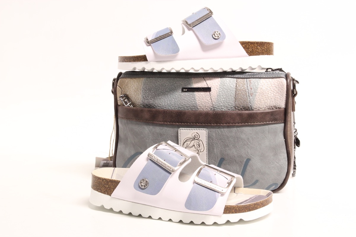 Stacks Image p8299_n2404