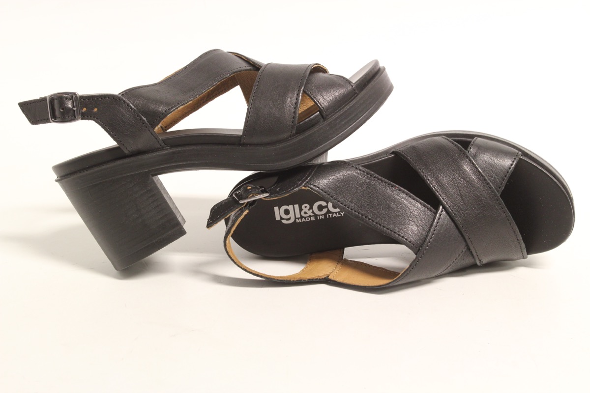 Stacks Image p8298_n1348