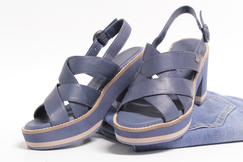CARMELA sandali in pelle, fondo micro light. €89,90 (J0073)