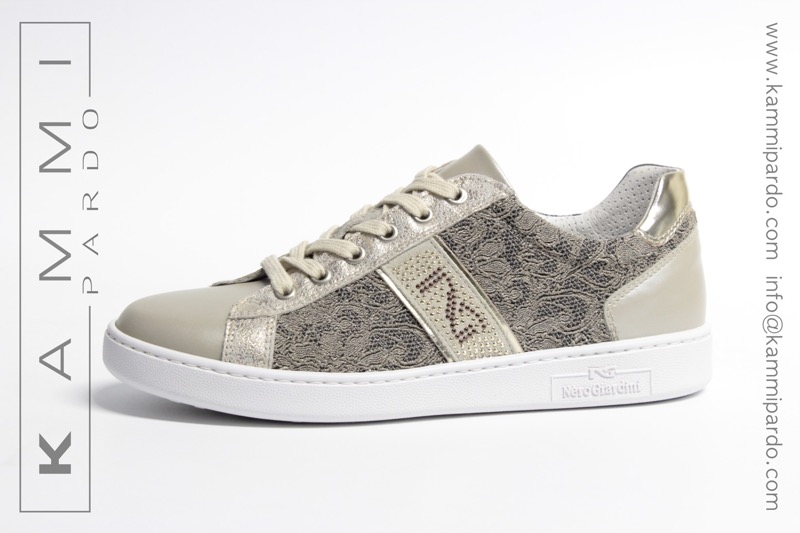 cod. 1001C - &euro; 125,00