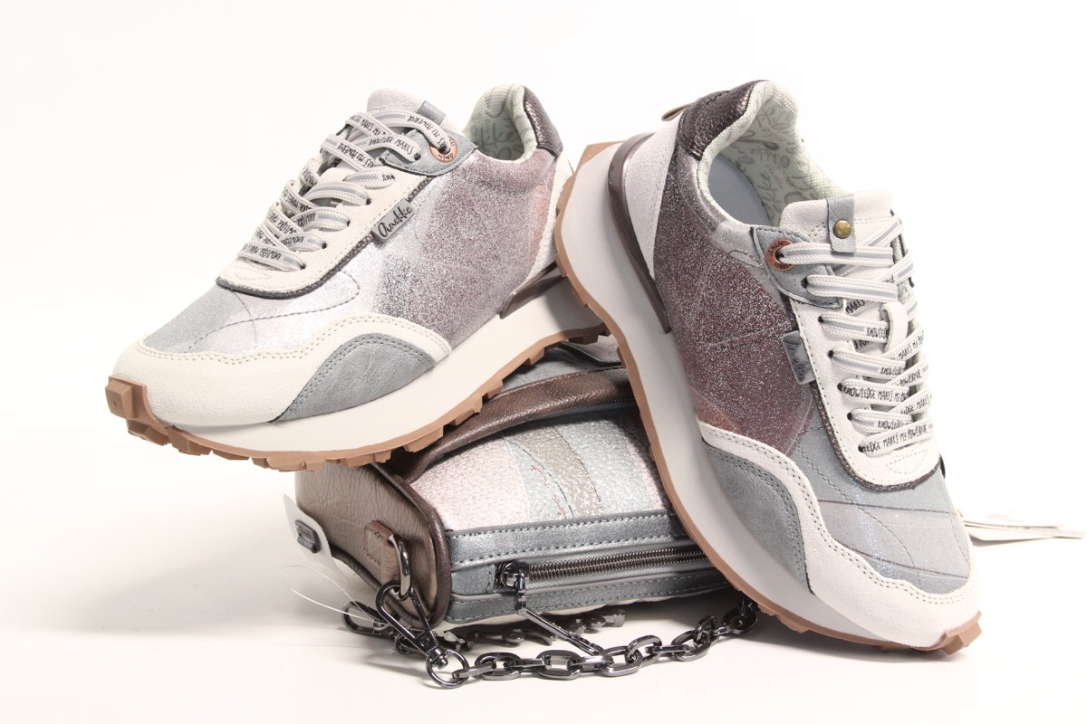 Stacks Image p2763_n151