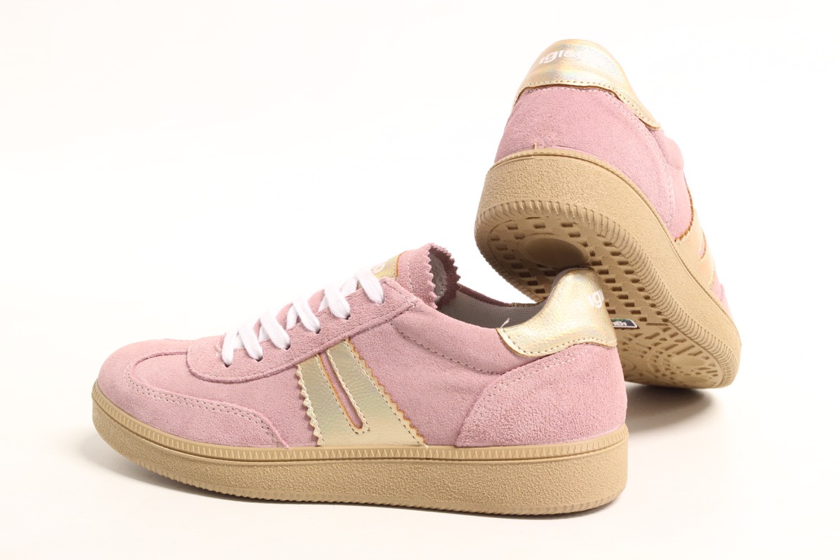 Stacks Image p582_n4324