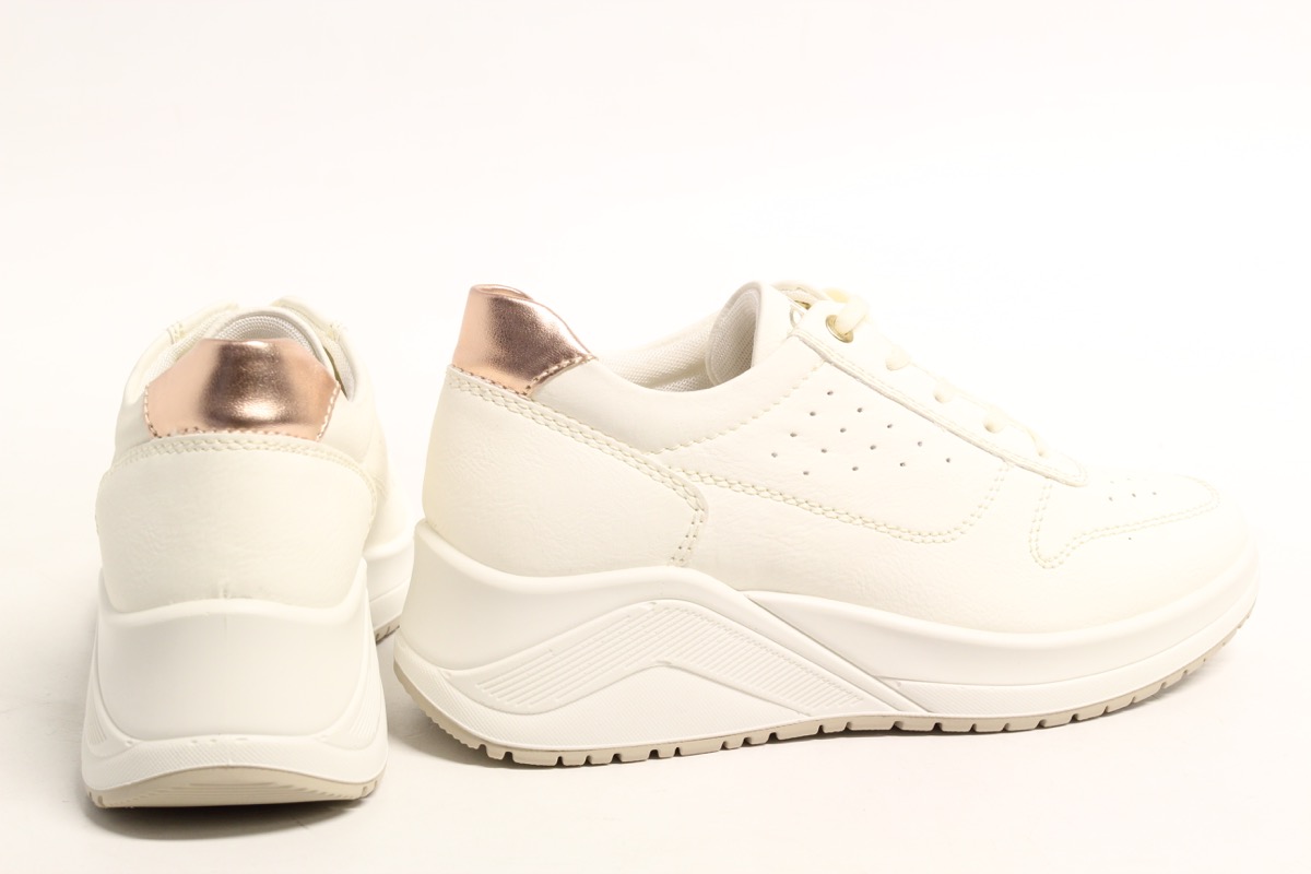 Stacks Image p582_n4302