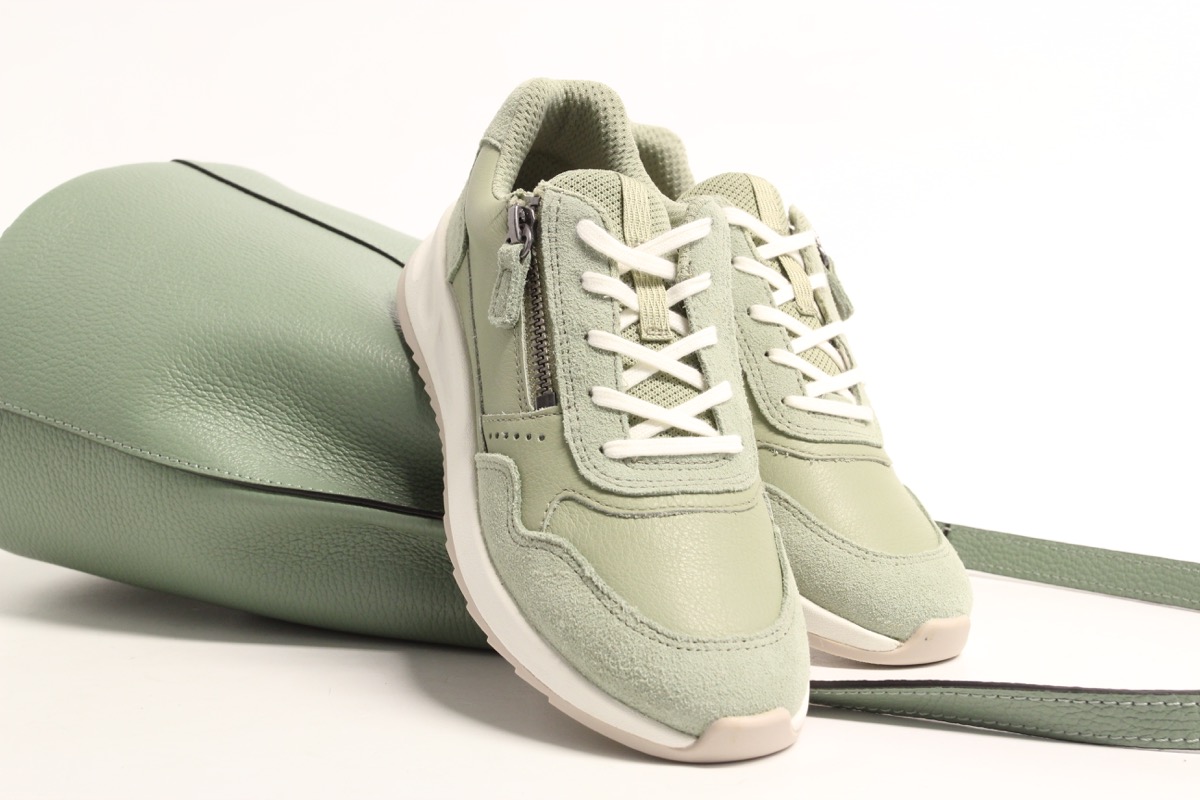 Stacks Image p844_n710