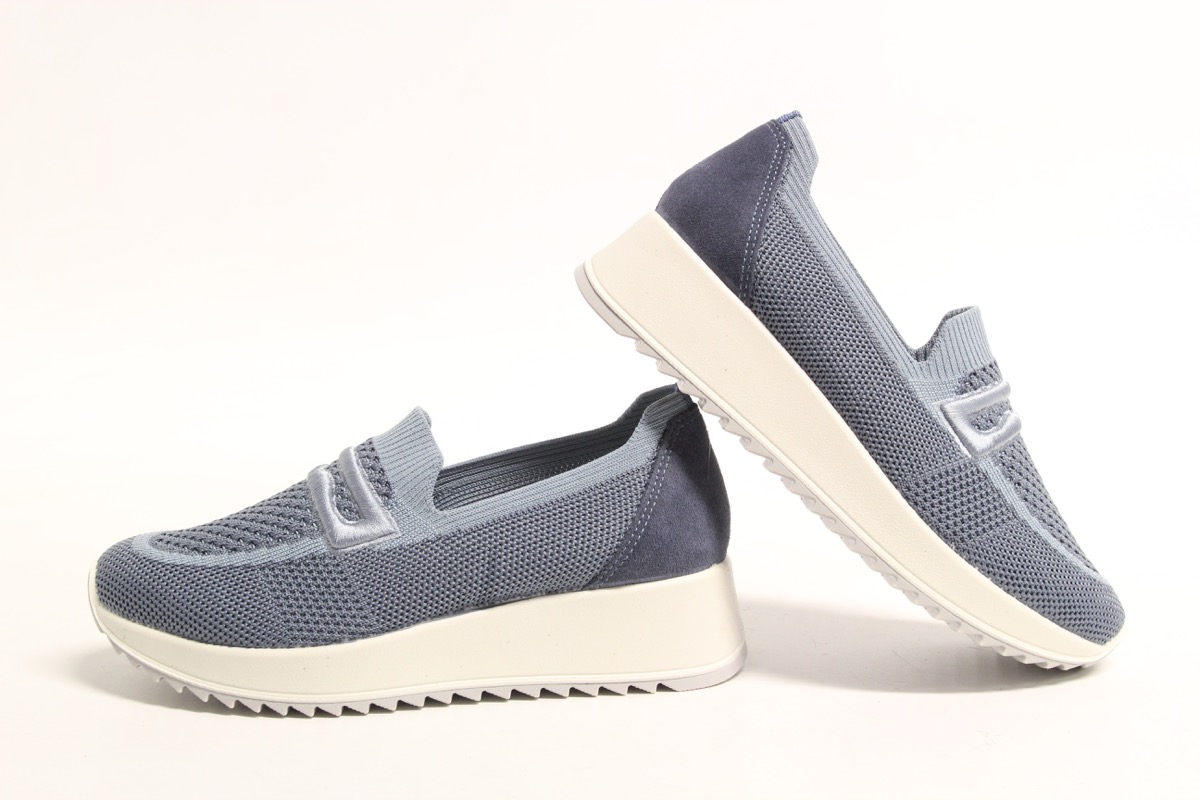 Stacks Image p970_n461