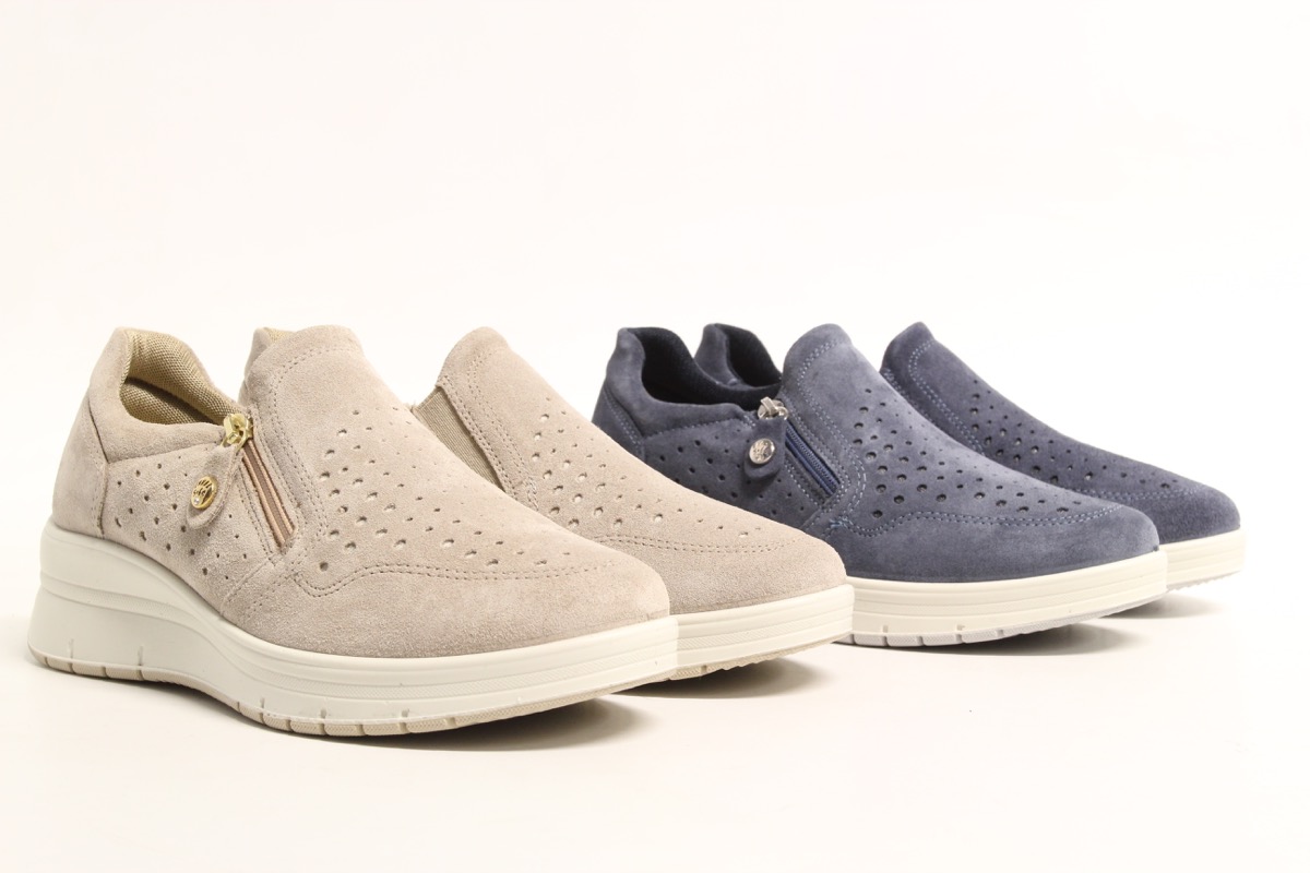 Stacks Image p970_n519