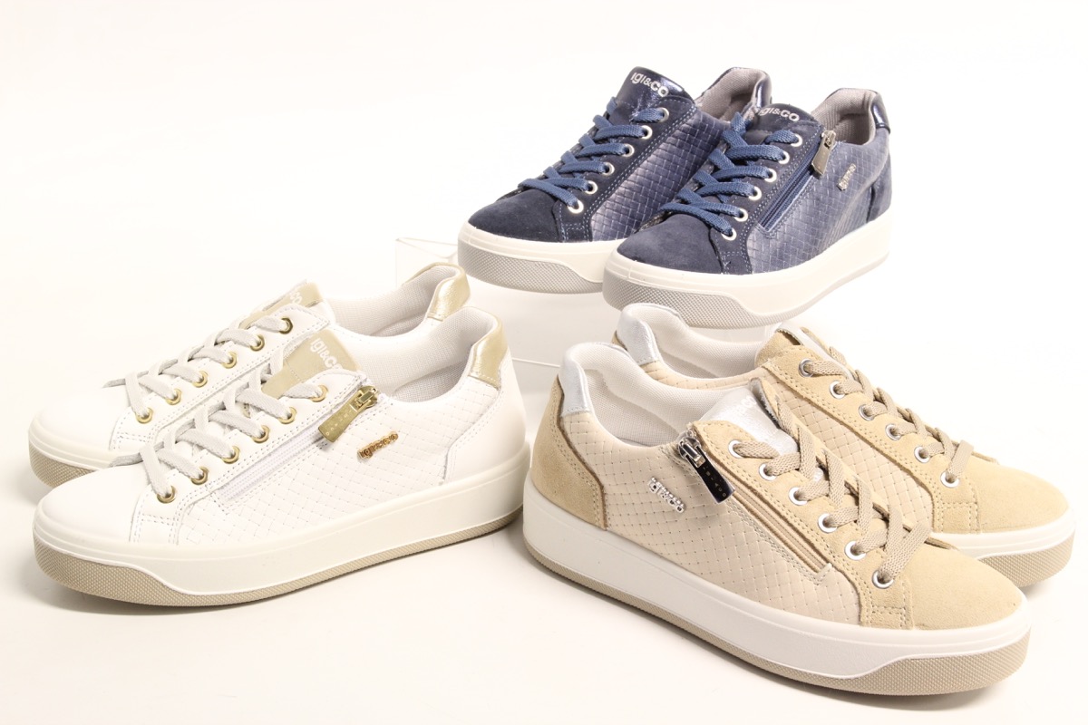 Stacks Image p582_n4081