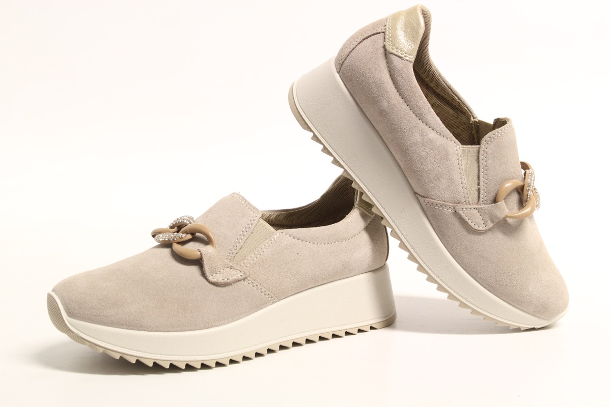 Stacks Image p970_n478