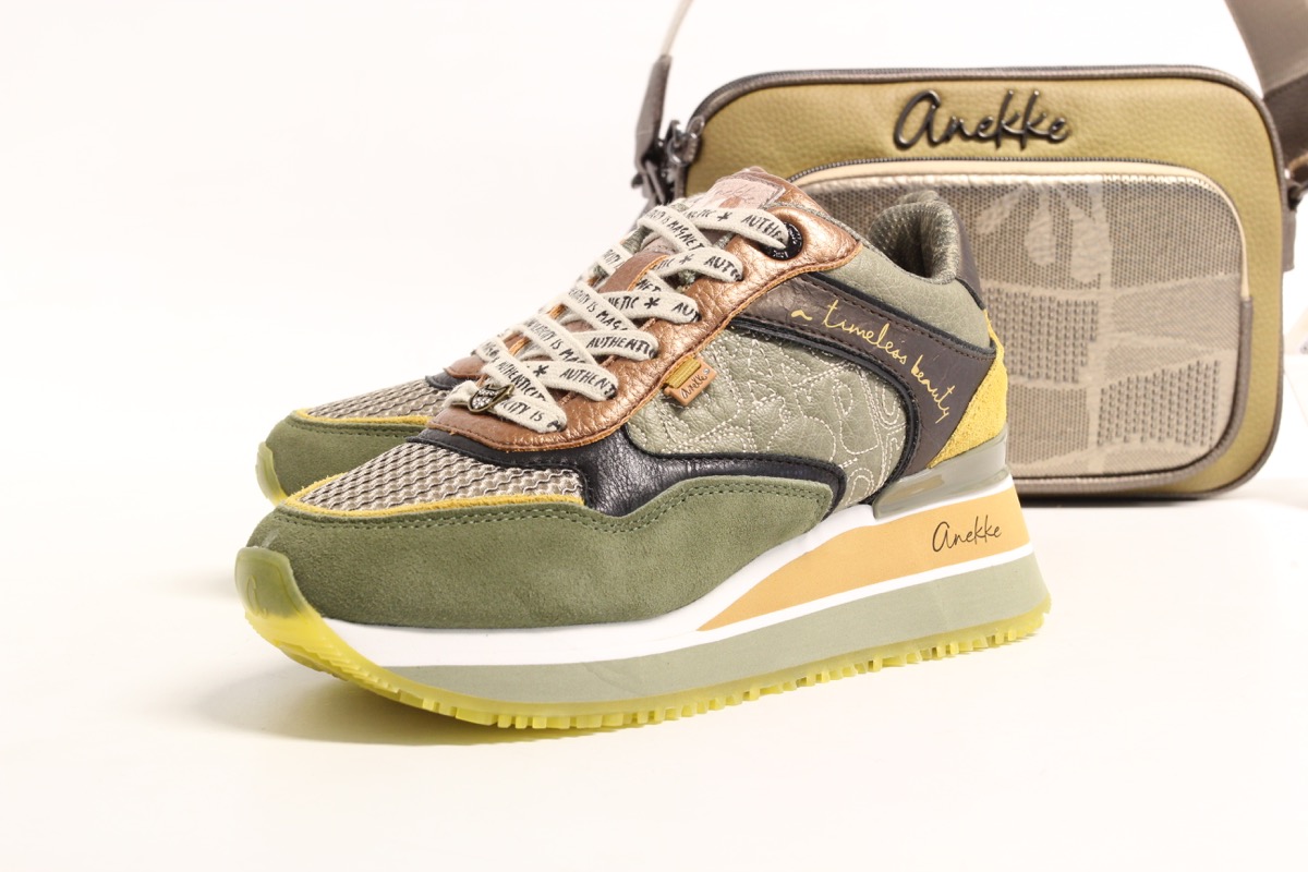 Stacks Image p2763_n140