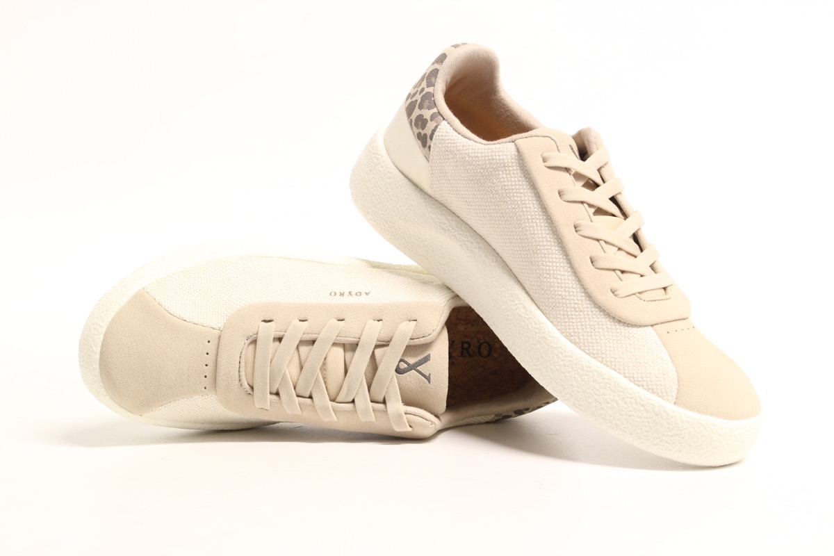 Stacks Image p2681_n192