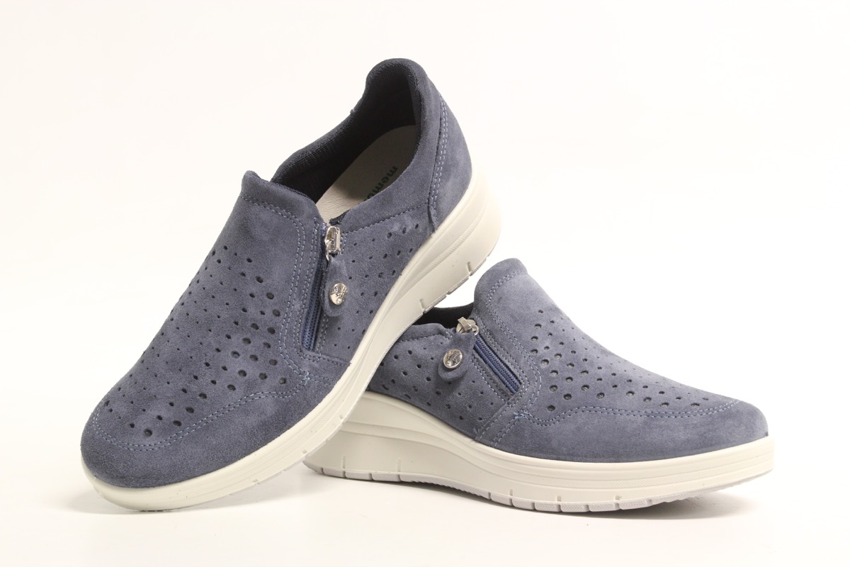 Stacks Image p970_n529