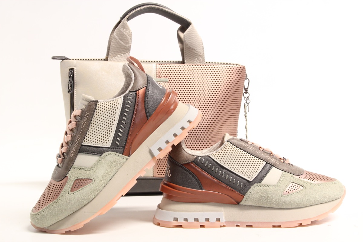 Stacks Image p2763_n117