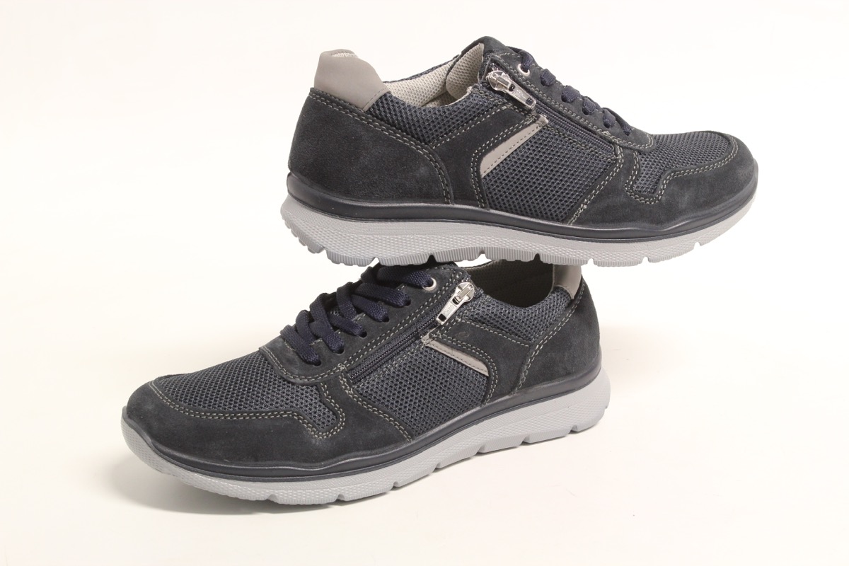 Stacks Image p14148_n269