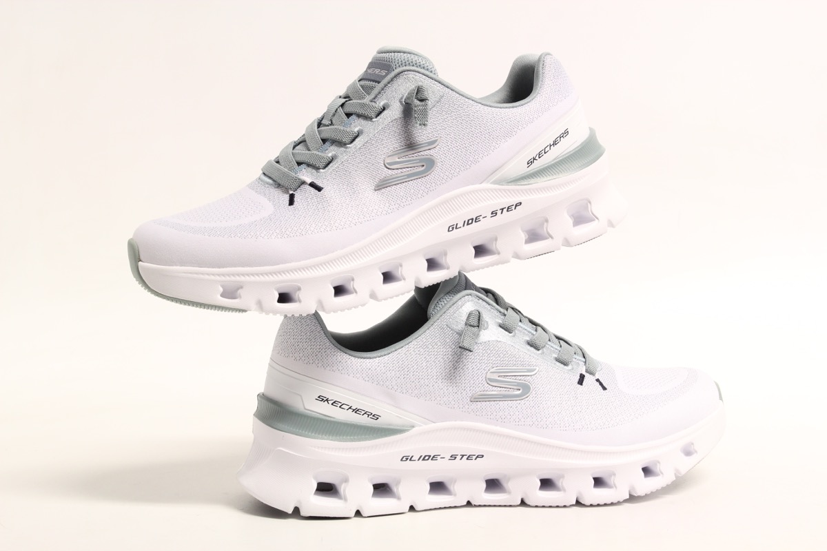 Stacks Image p14140_n107